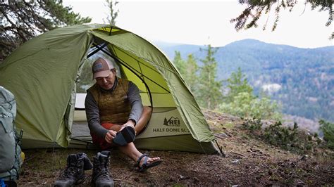 rei rent backpacking gear.